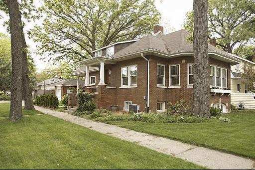 802 N Kensington Ave., La Grange Park, IL 60526
