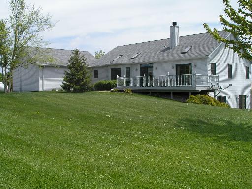 6215 Johnson Rd., Hebron, IL 60034