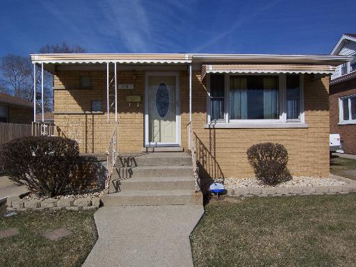 716 Greenbay Ave., Calumet City, IL 60409