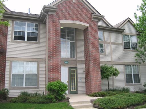 1681 Carlemont Dr. #C, Crystal Lake, IL 60014