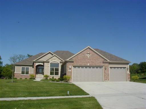 613 Whirlaway, Genoa, IL 60135