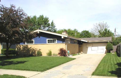 941 S Summit Ave., Villa Park, IL 60181