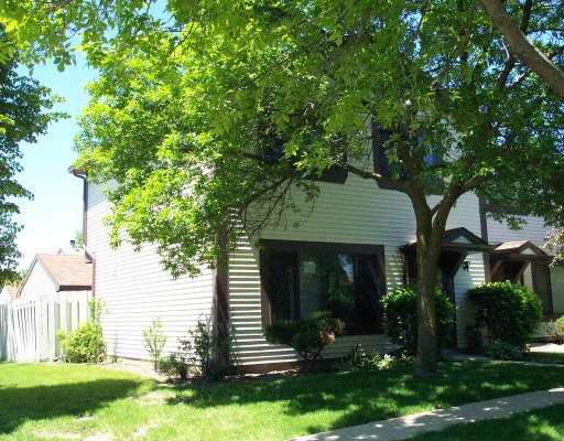 5612 Santa Barbara Dr., Hanover Park, IL 60133