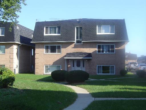 9955 Linda Ln. #2W, Des Plaines, IL 60016