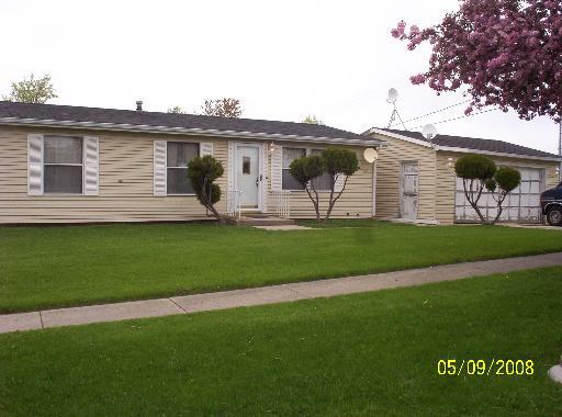 3810 Cambridge Dr., Park City, IL 60085