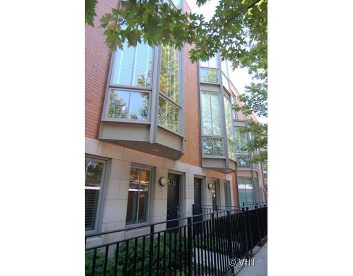456 E North Water St. #D, Chicago, IL 60611