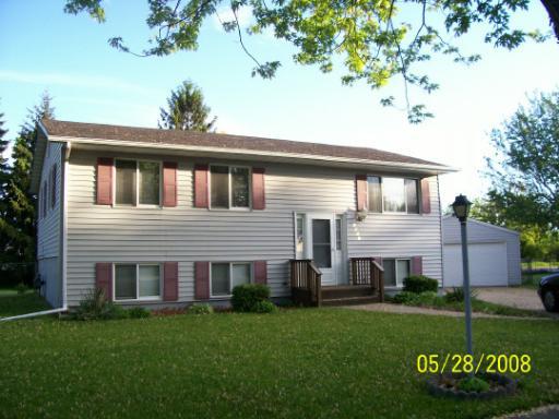 3431 New England, Rockford, IL 61109