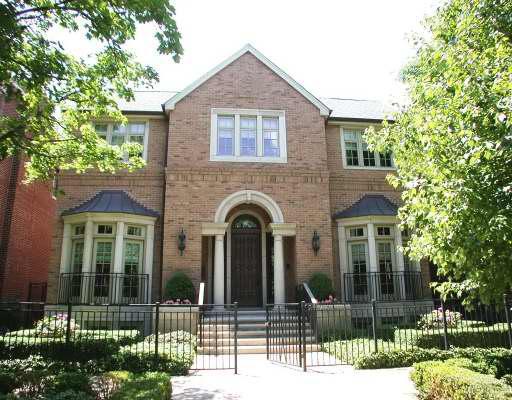 2628 N Magnolia, Chicago, IL 60614