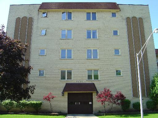 6433 W Belle Plaine Ave. #505, Chicago, IL 60634