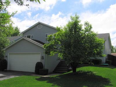 8052 Geneva St., Woodridge, IL 60517