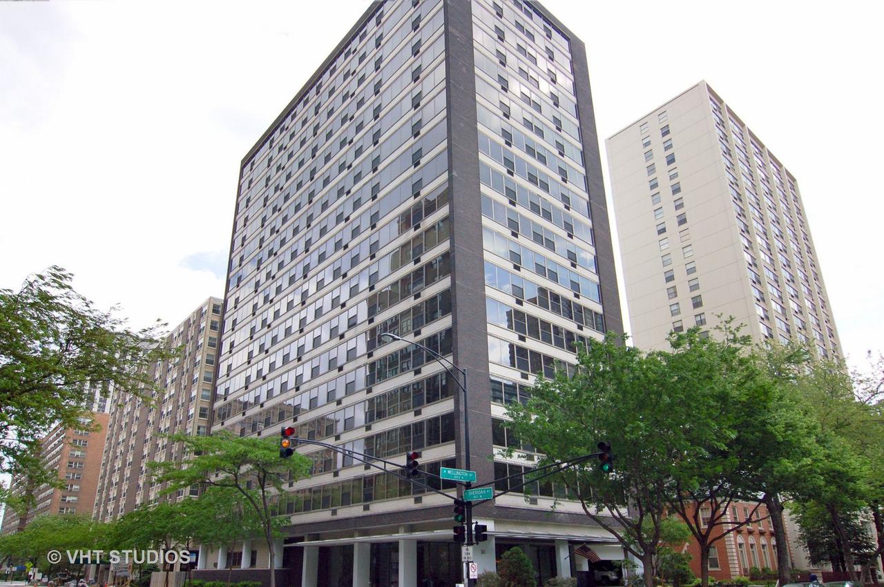 360 W Wellington Ave. #15E, Chicago, IL 60657
