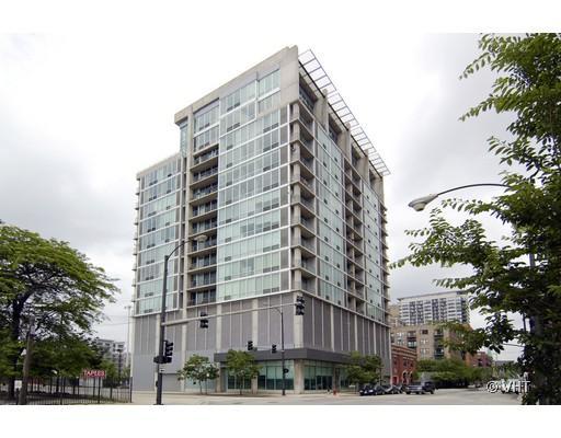 700 W Van Buren St. #909, Chicago, IL 60607