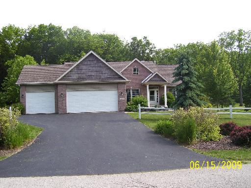 805 Waco Way, Poplar Grove, IL 61065