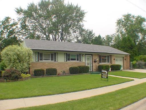 3819 Buckingham Dr., Rockford, IL 61107