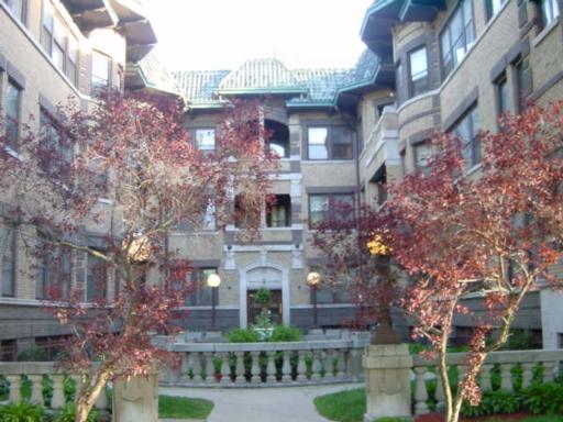 939 E Hyde Park Blvd. #2, Chicago, IL 60615