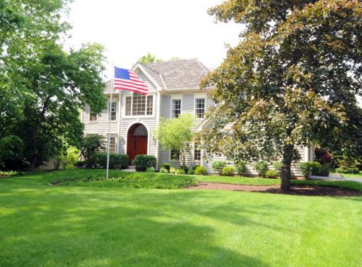 26 Sherwood Dr., Lincolnshire, IL 60069
