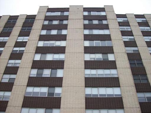 141 N Lagrange Rd. #403, La Grange, IL 60525