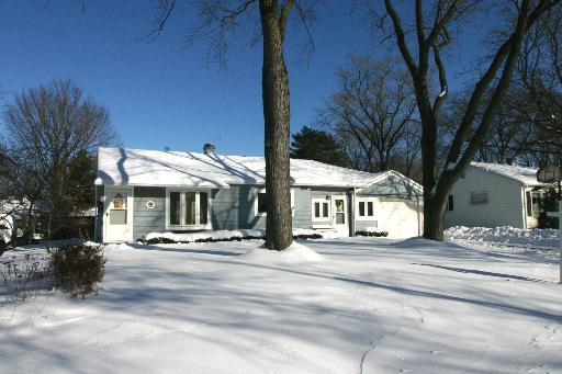 171 Pine Tree Row, Lake Zurich, IL 60047