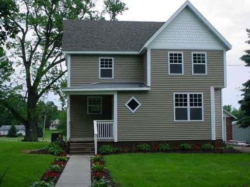 237 E South St., Sheffield, IL 61361