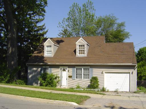 201 N 9th St., St. Charles, IL 60174