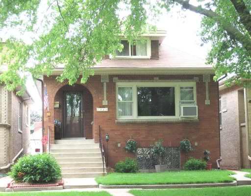 7923 Sunset Dr., Elmwood Park, IL 60707
