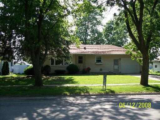 175 N Elm St., Herscher, IL 60941