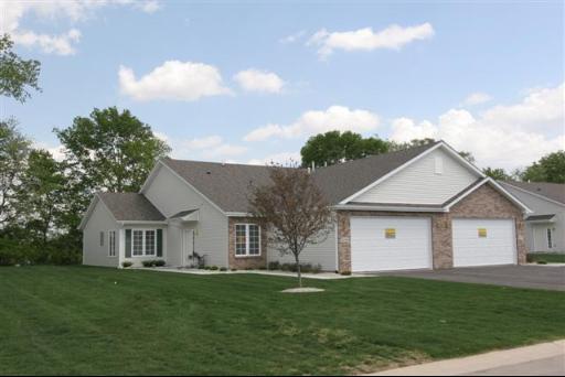 10407 Marblewing Rd. #B, Roscoe, IL 61073