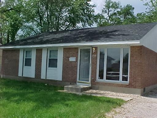 714 Geneva Ave., Romeoville, IL 60446