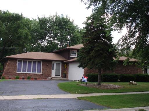 7439 Figura Dr., Justice, IL 60458