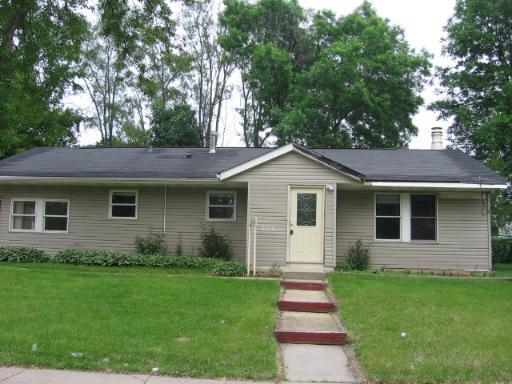 2100 Tepee Ave., Carpentersville, IL 60110