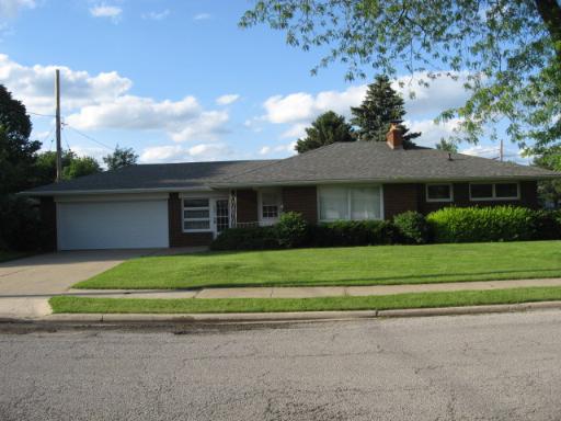 606 Clark St., Oglesby, IL 61348