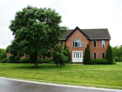 11 Cambridge Dr., Hawthorn Woods, IL 60047