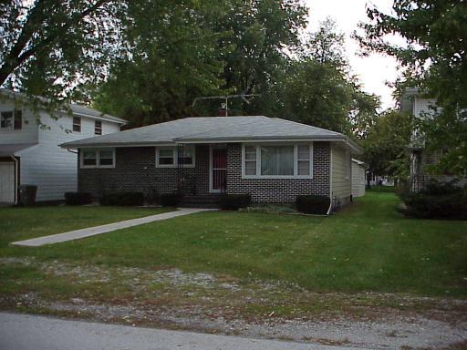 12 N Rebecca St., Glenwood, IL 60425