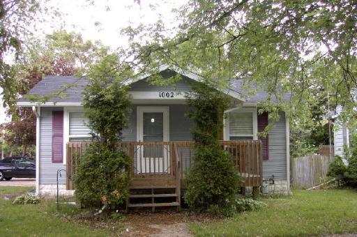 1002 Talma St., Aurora, IL 60505