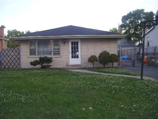 7013 W 74th St., Nottingham Park, IL 60638