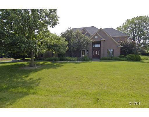 248 Equestrian Way, Hawthorn Woods, IL 60047