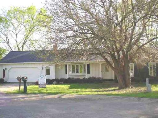 4 Southgate Dr., Sheffield, IL 61361