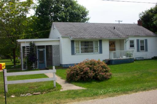 202 E Park Ave., Cherry, IL 61317