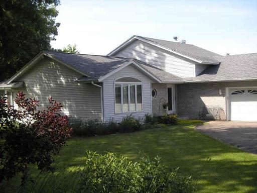 7726 Windspoint, Roscoe, IL 61073