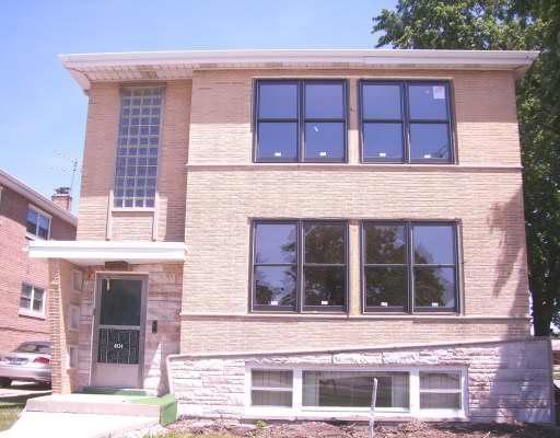 4534 W 87th St., Chicago, IL 60652