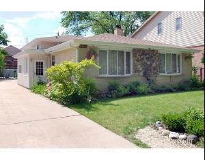 1300 S Crescent Ave., Park Ridge, IL 60068
