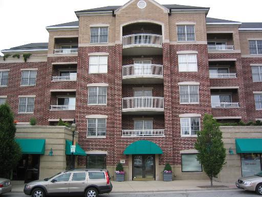 570 Crescent Blvd. #506, Glen Ellyn, IL 60137