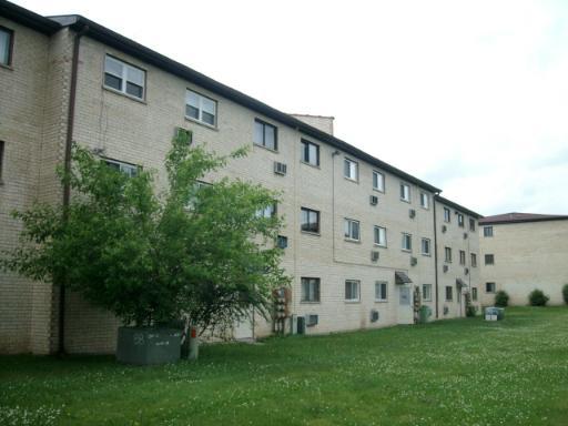 4031 N Bonhill Dr. #3A, Arlington Heights, IL 60004