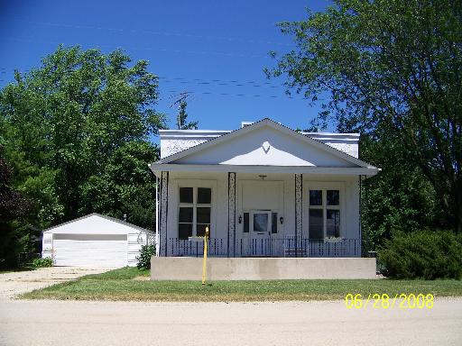 553 Eychaner, Esmond, IL 60129