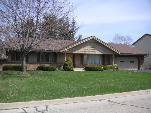 2099 Shaw Woods Dr., Rockford, IL 61107