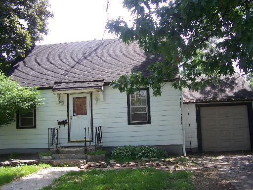 1009 Hammond Ave., Aurora, IL 60506