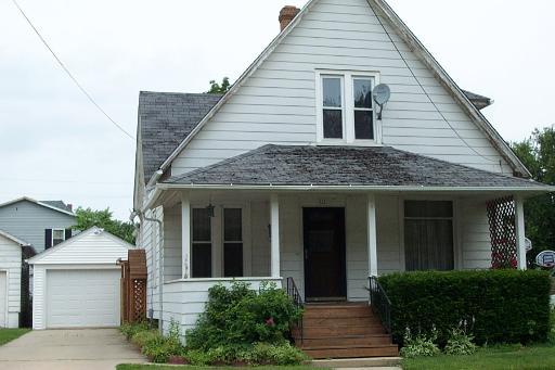 807 State St., Dekalb, IL 60115