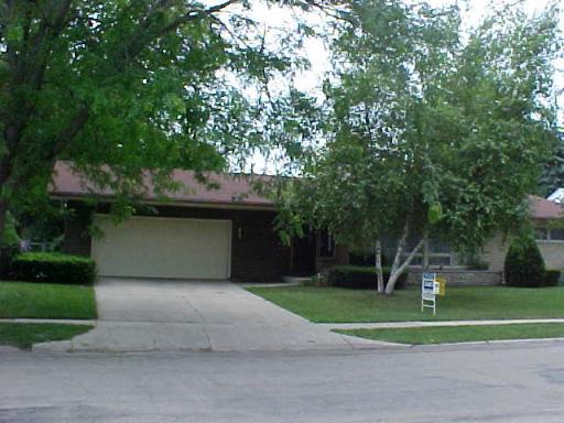 1050 N Main St., Rochelle, IL 61068
