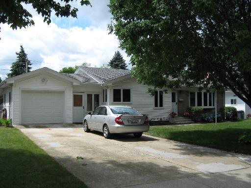 1704 West Acre Rd., Joliet, IL 60435