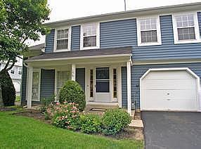 156 Hazelnut Dr., Streamwood, IL 60107